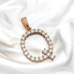 Letter Q Pendant (0.8")