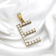 Letter E Pendant (0.8")