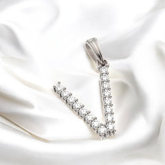 Letter V Pendant (0.8")