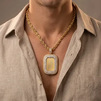 Marlborough Picture Pendant