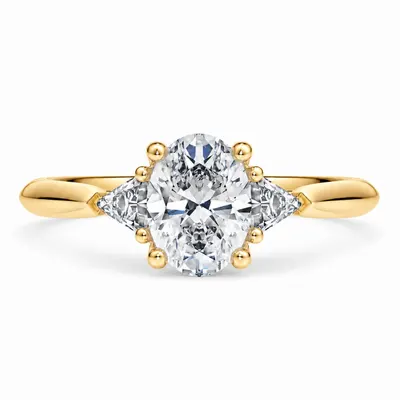 Craven Diamond Ring (Oval)