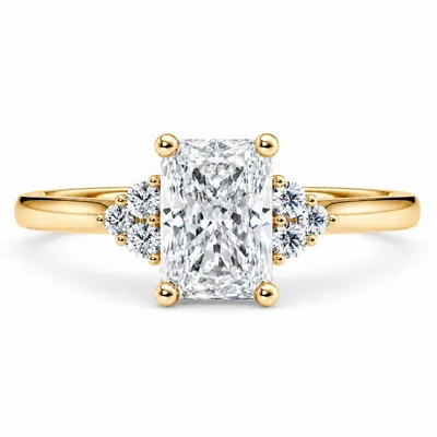 Markham Diamond Ring (Radiant)