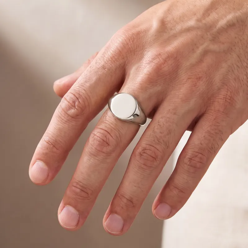 Round Signet Ring (Hollow)