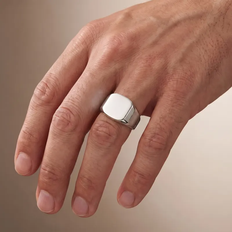 Oxford Signet Ring (Hollow)