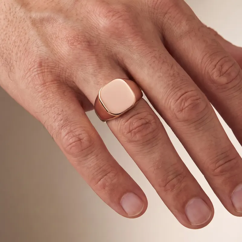 Rounded Square Signet Ring (Solid)