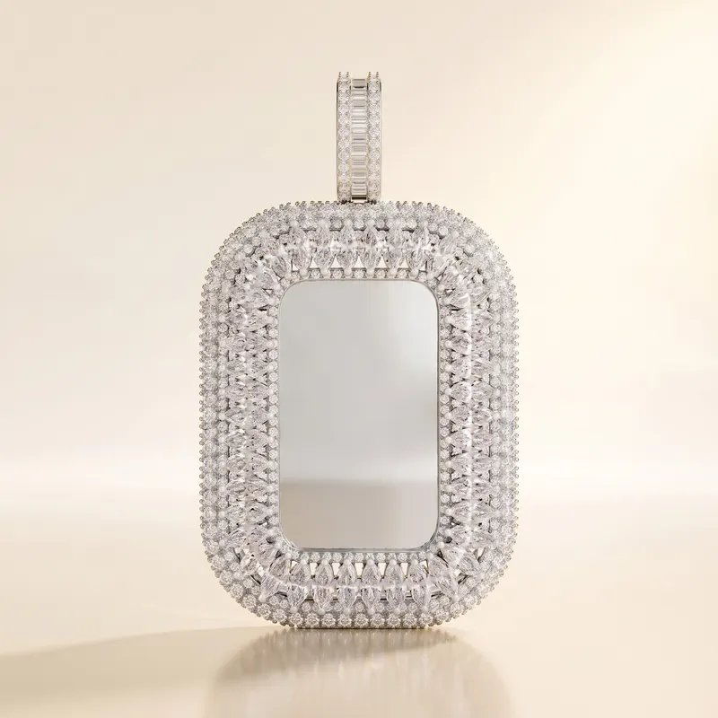 Marlborough Picture Pendant