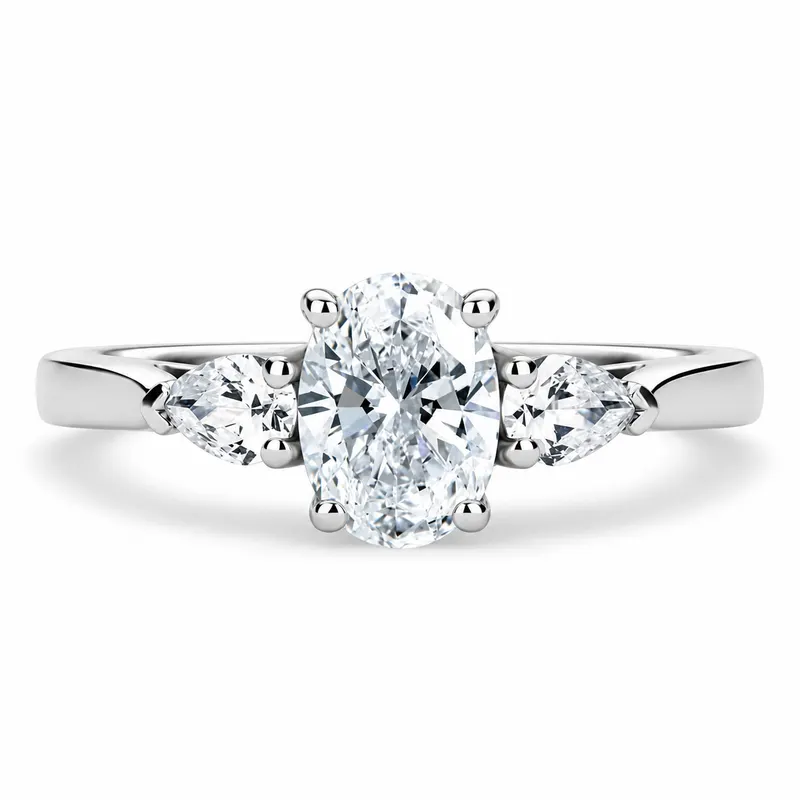 Stratton Diamond Ring (Oval)