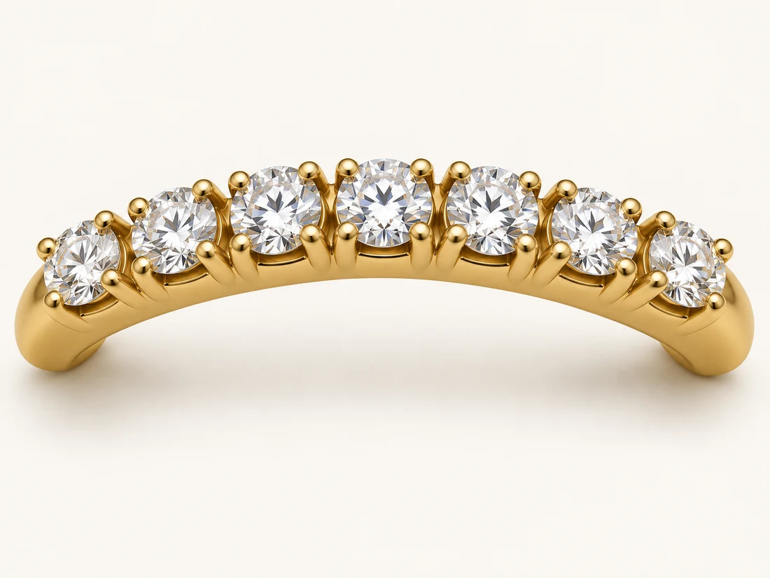Illustration of round diamonds held by individual gold claws.